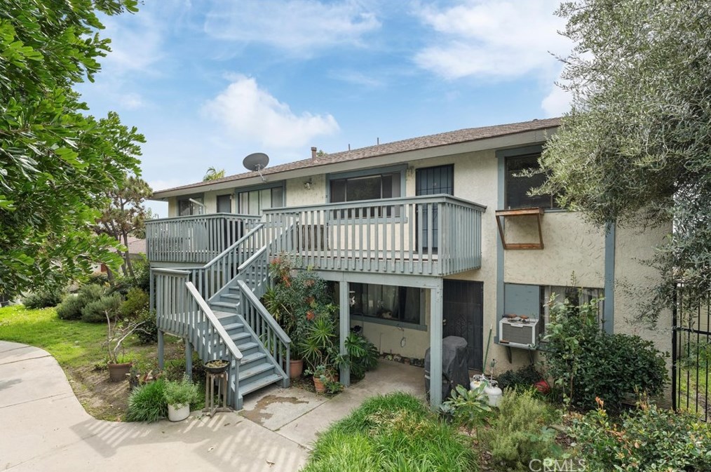 3700 Savanna St, Anaheim CA  92804-3695 exterior