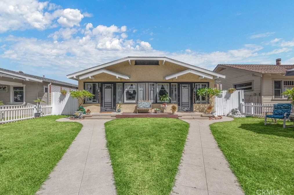 205 Jacaranda Pl, Fullerton, CA 92832