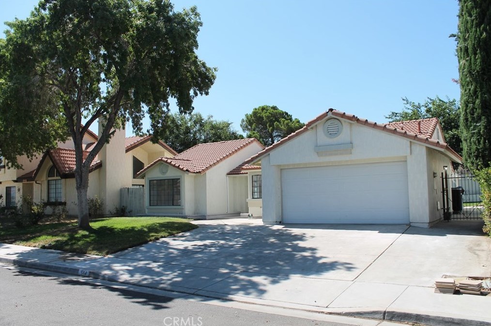 5114 Cantlewood Dr, Palmdale, CA 93552