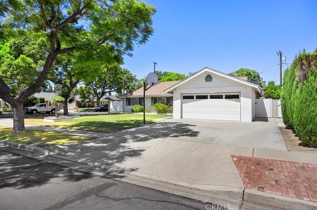 2427 E Westport Cir, Anaheim, CA 92806