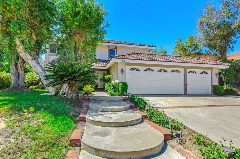 1249 Post Rd, Fullerton, CA 92833