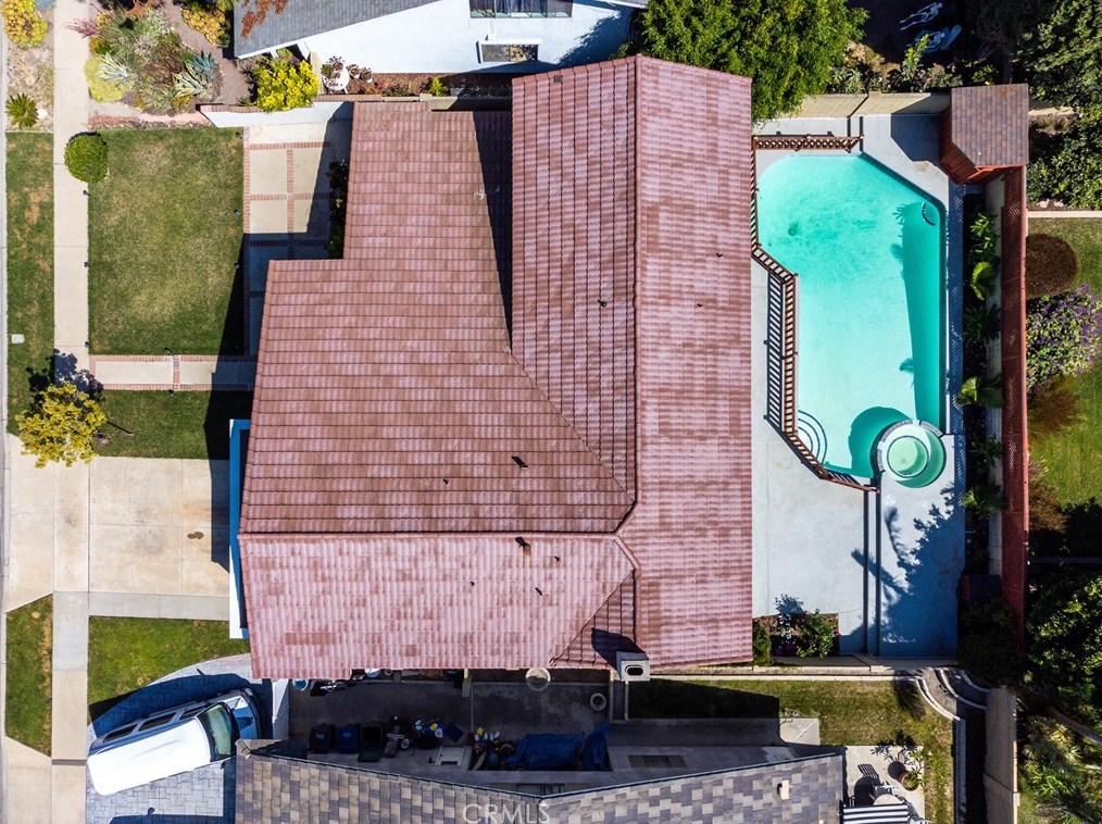 16292 Serenade Ln, Huntington Beach, CA 92647