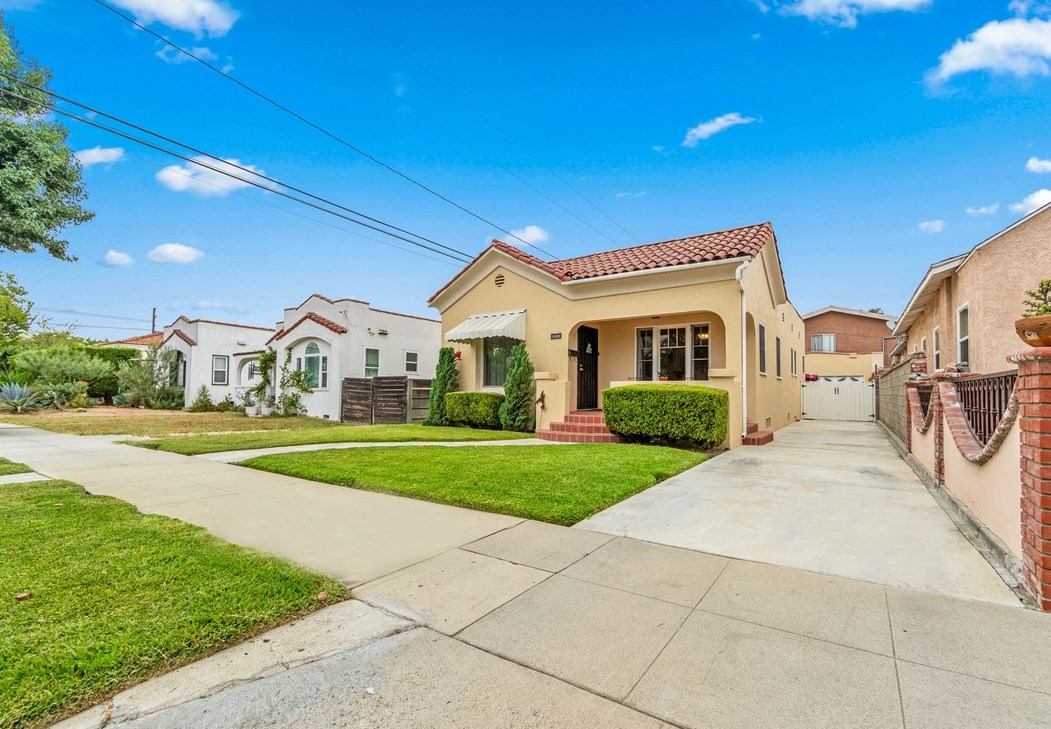 1321 E Hungerford St, Long Beach, CA 90805