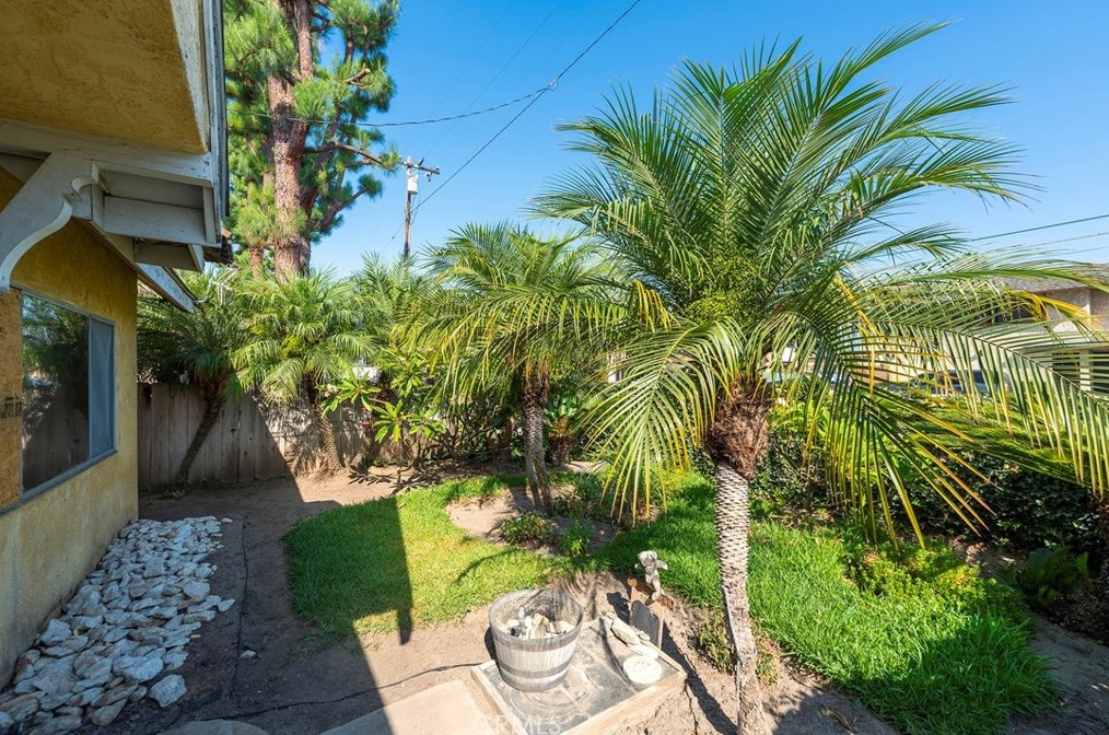 8090 Whitaker St, Buena Park, CA 90621