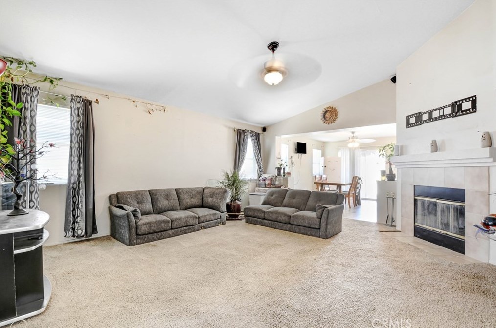 11726 Pepperwood St, Victorville, CA 92392