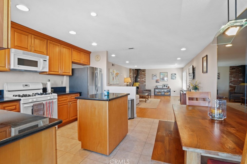 26130 Narbonne Ave #128, Lomita, CA 90717
