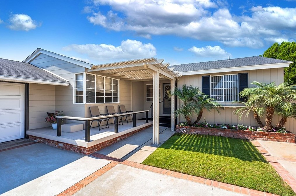 15209 Elmbrook Dr, La Mirada, CA 90638