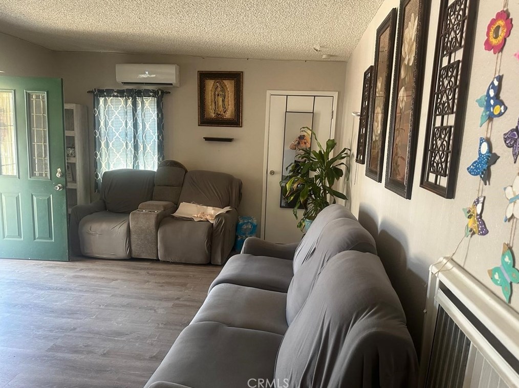 1605 Jantzen, Colton, CA 92324