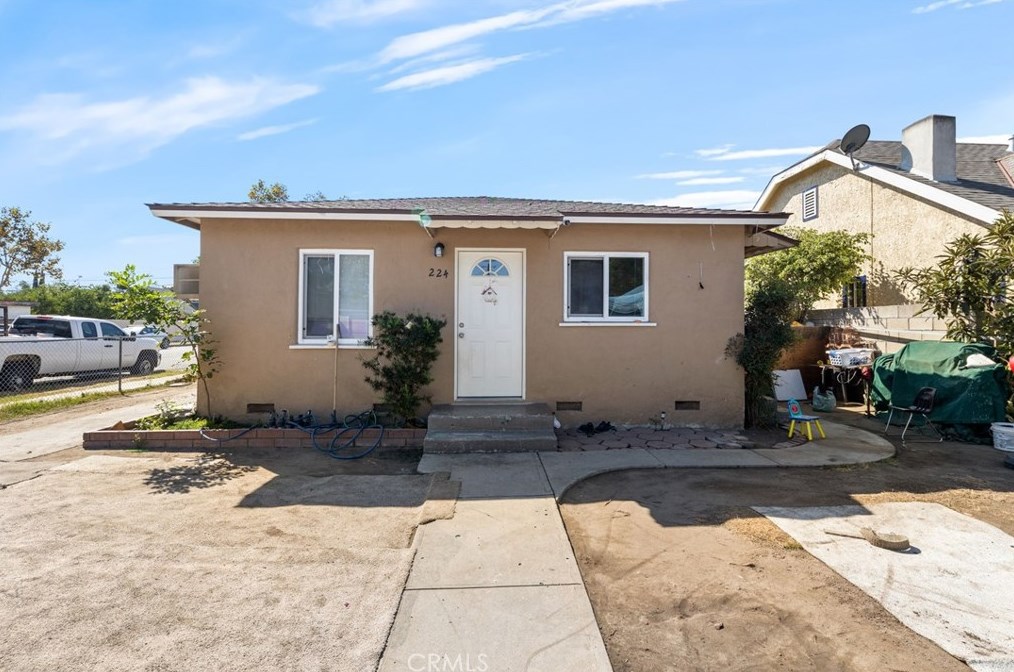 224 South St, Anaheim, CA 92805-5246