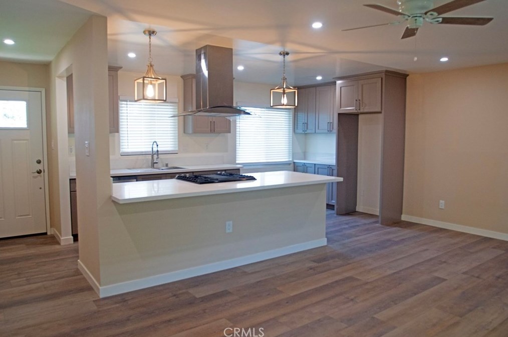 6848 E Driscoll St, Long Beach, CA 90815