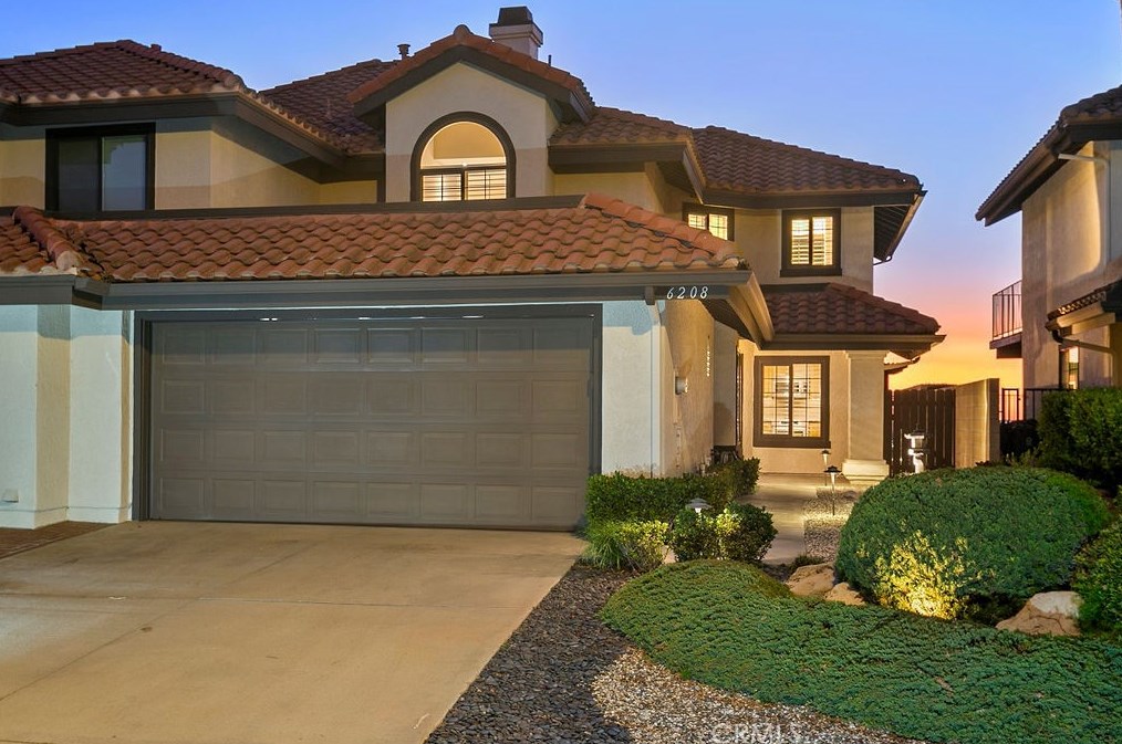 6208 E Quartz Ln, Anaheim, CA 92807