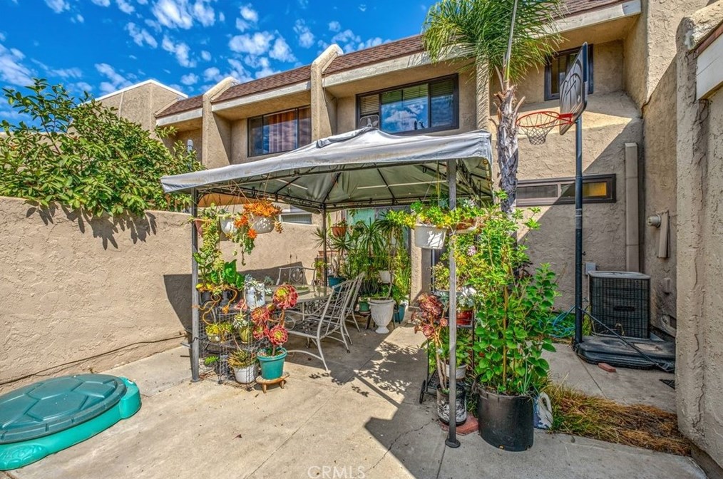 7711 Hunter Way, Stanton, CA 90680