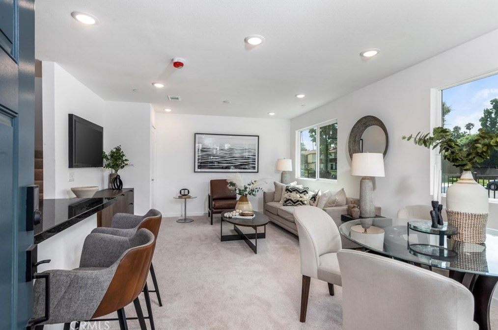 1154 Santo Antonio Dr, Colton, CA 92324
