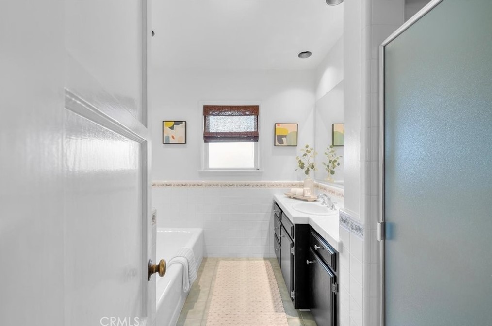 3929 Falcon Ave, Long Beach CA 90805-3648 exterior