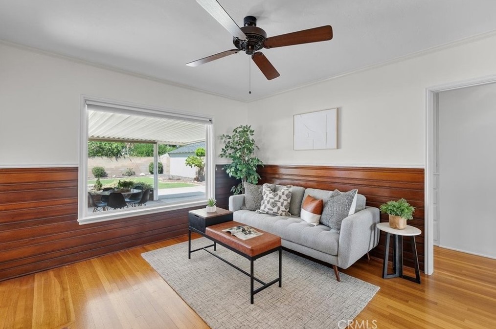 3929 Falcon Ave, Long Beach CA 90805-3648 exterior