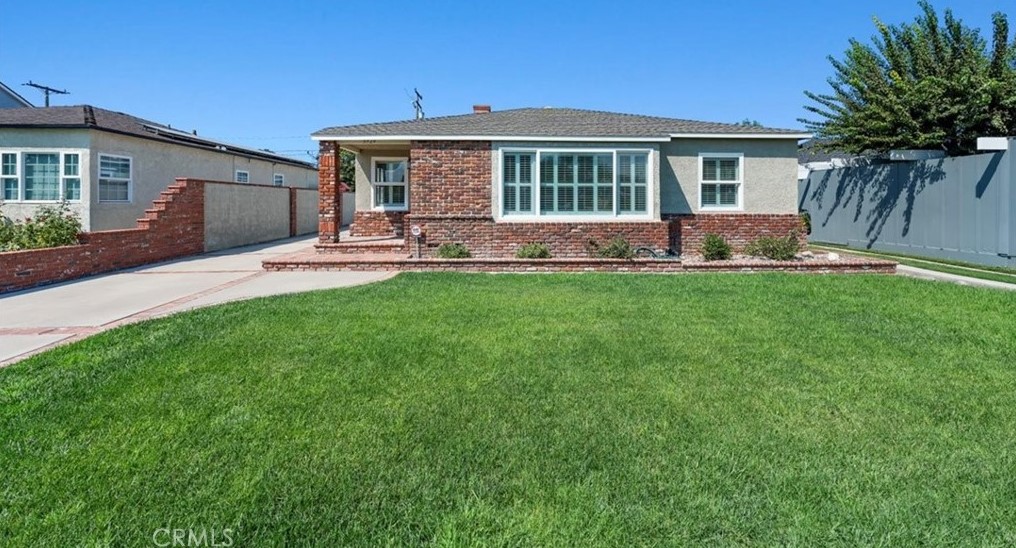 3929 Falcon Ave, Long Beach CA 90805-3648 exterior