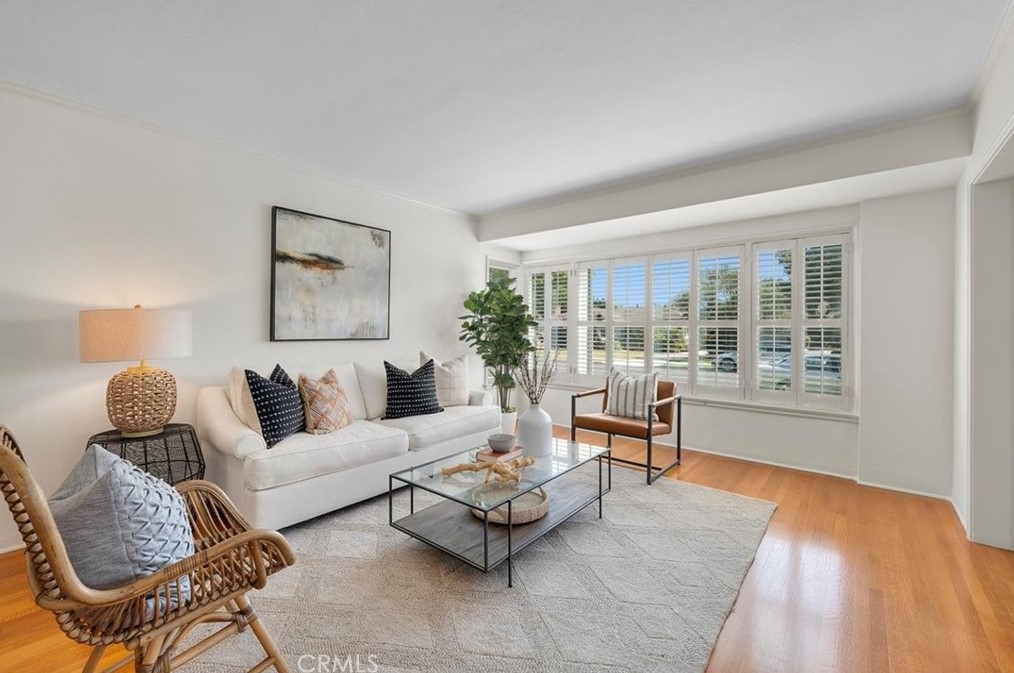 3929 Falcon Ave, Long Beach CA 90805-3648 exterior