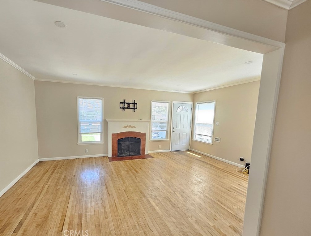 1832 Parton St, Santa Ana CA  92707-2618 exterior
