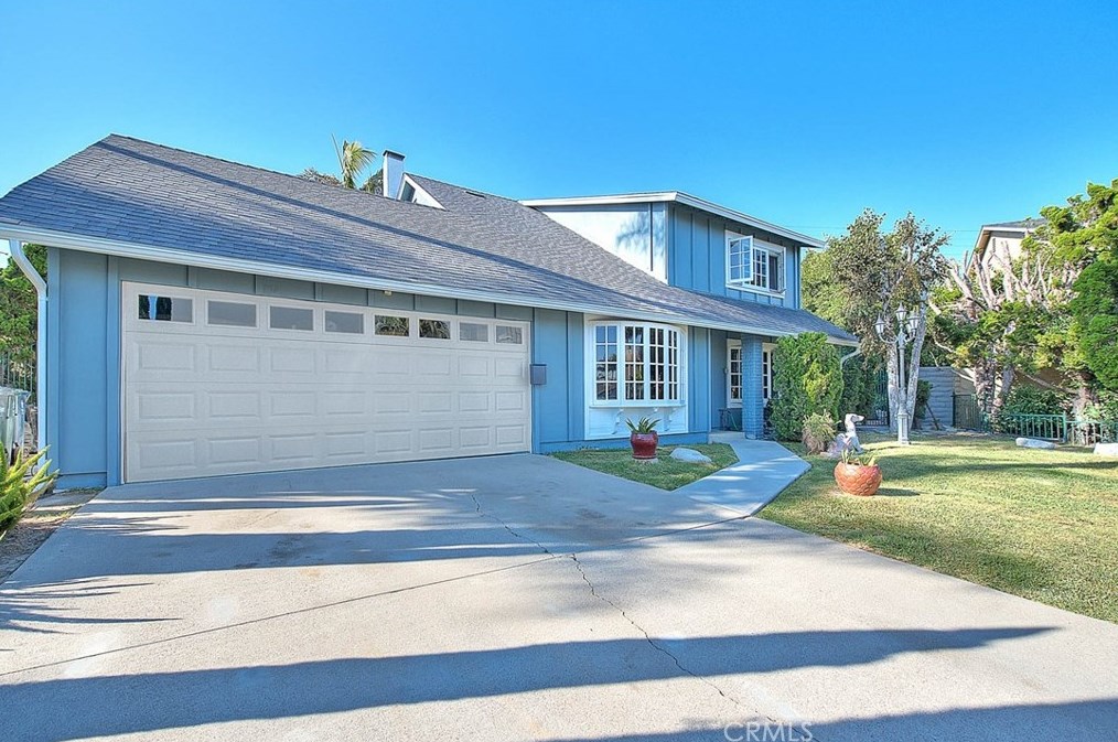 21011 Manessa, Huntington Beach, CA 92646
