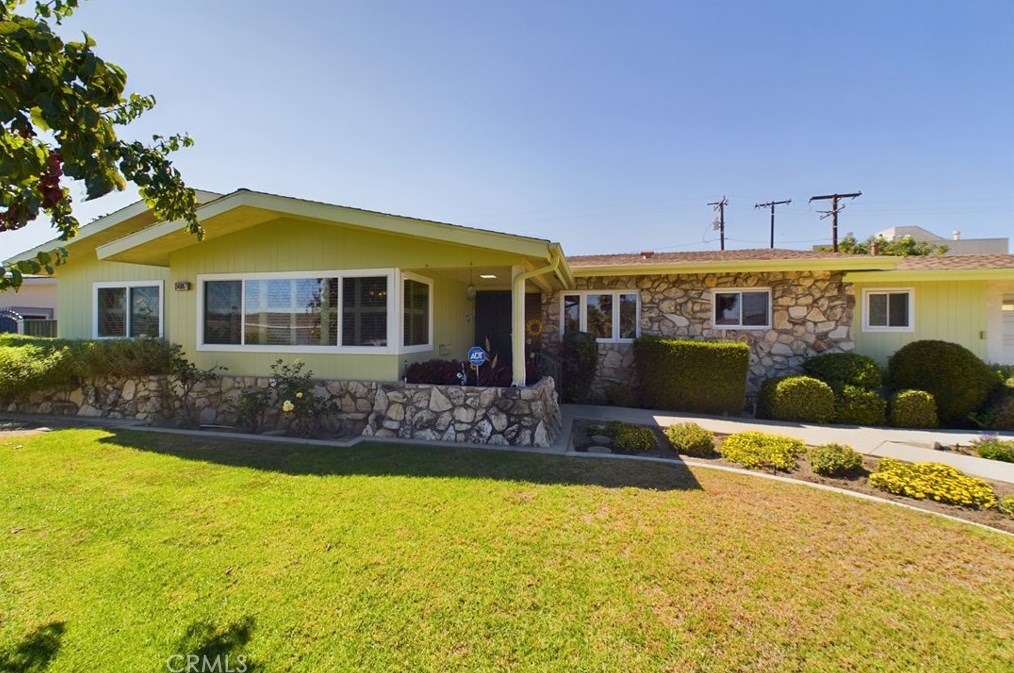 14007 Leahy Ave, Bellflower, CA 90706-2431