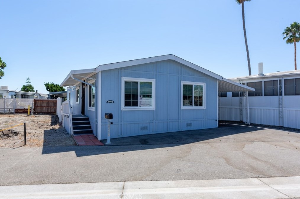 6246 Beachcomber Dr, Long Beach, CA 90803