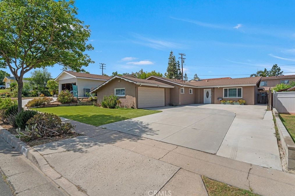 831 Derry St, La Habra, CA 90631