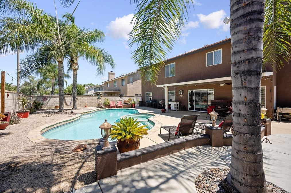 32853 Starlight St, Wildomar CA 92595-8082 exterior