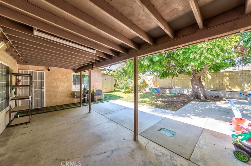 2020 Sultana Ave, Ontario CA  91761-5329 exterior