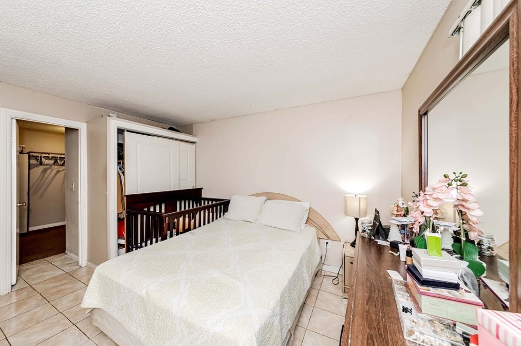 2020 Sultana Ave, Ontario CA  91761-5329 exterior