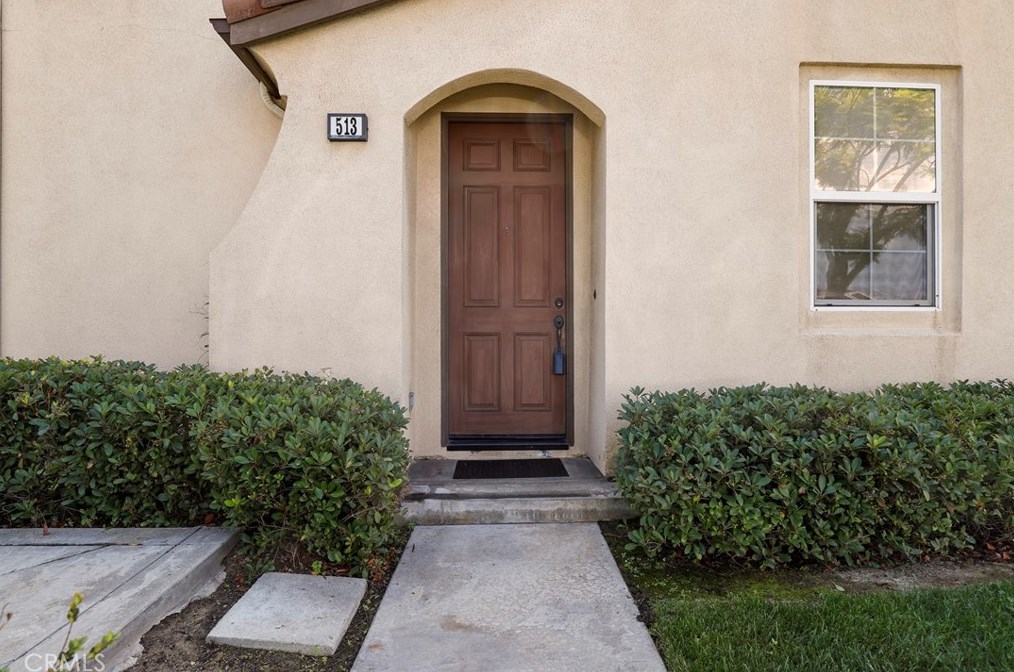 513 Athena Pl, Long Beach, CA 90745