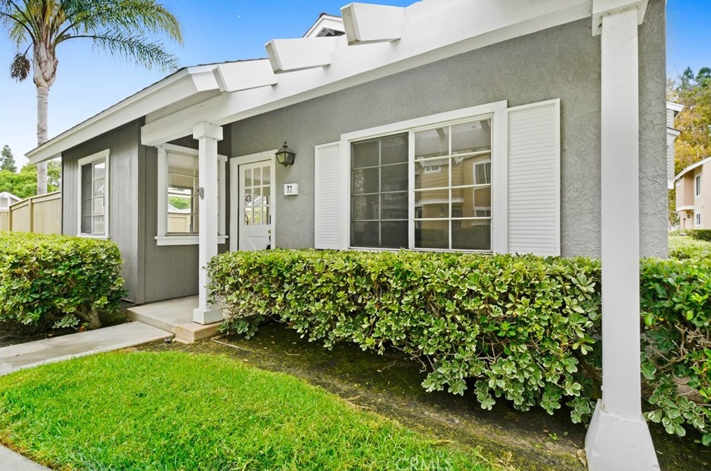 77 Thicket, Irvine, CA 92614-7952