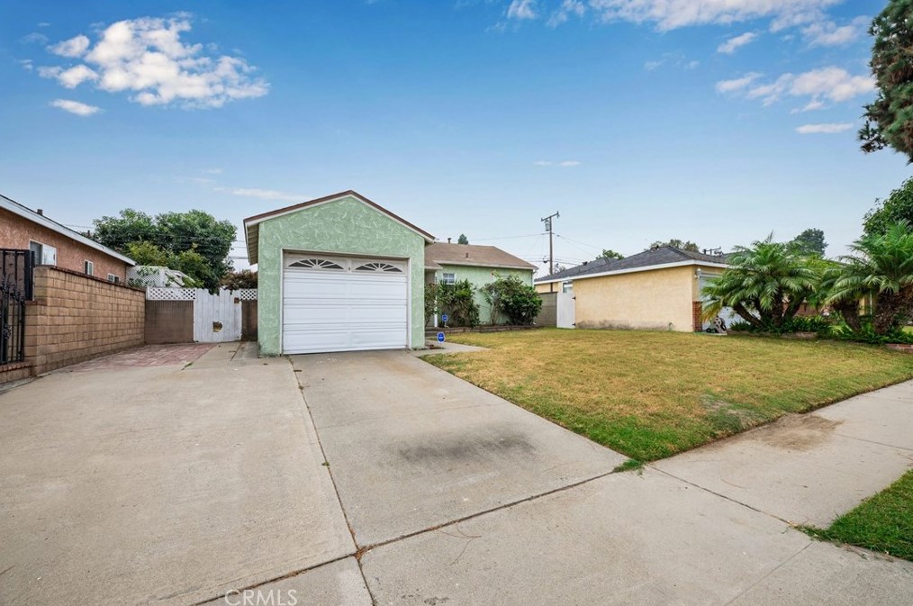 2668 E 221st St, Long Beach, CA 90810