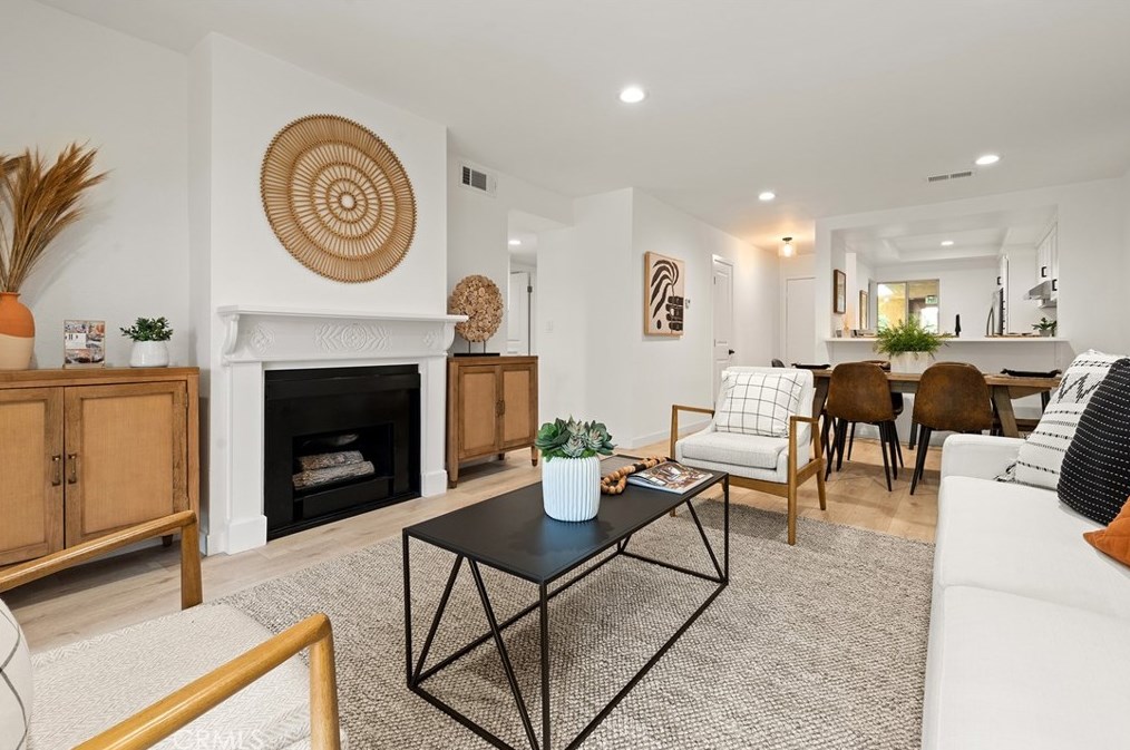 1100 Newport Ave, Long Beach, CA 90804-4013
