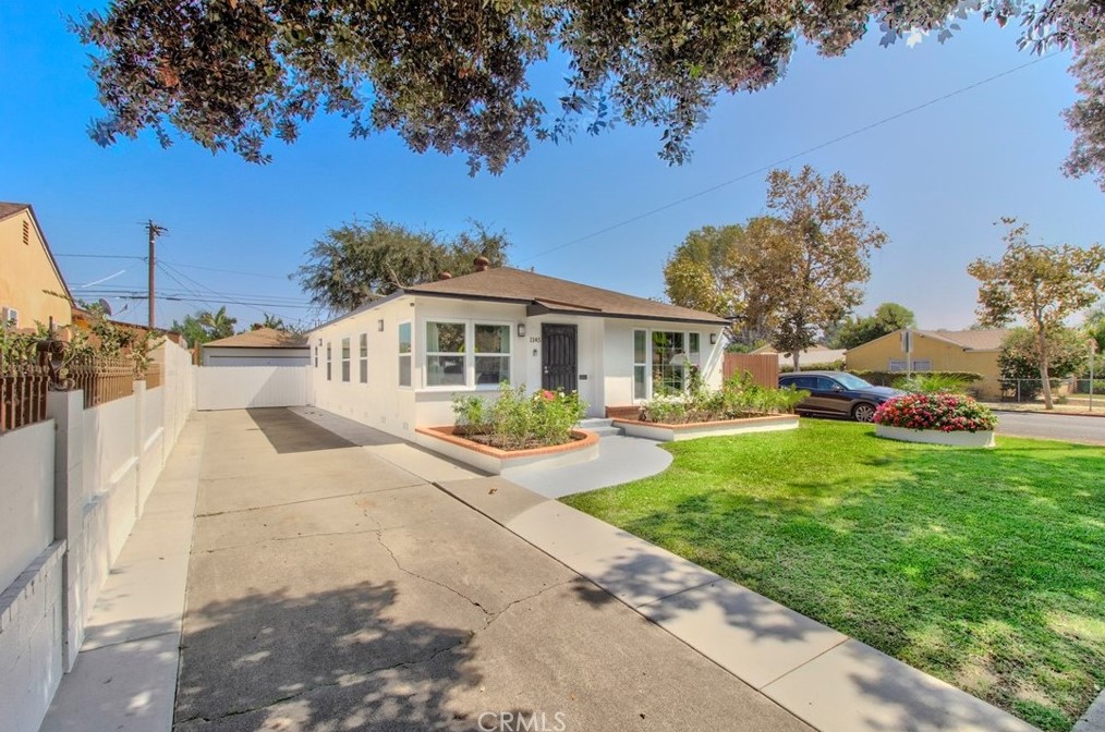 1145 Towner St, Santa Ana, CA 92703-2356