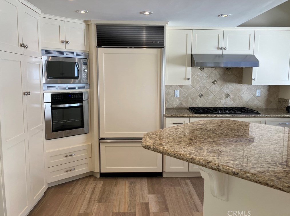 2023 West Wind, Santa Ana CA 92704-7145 exterior