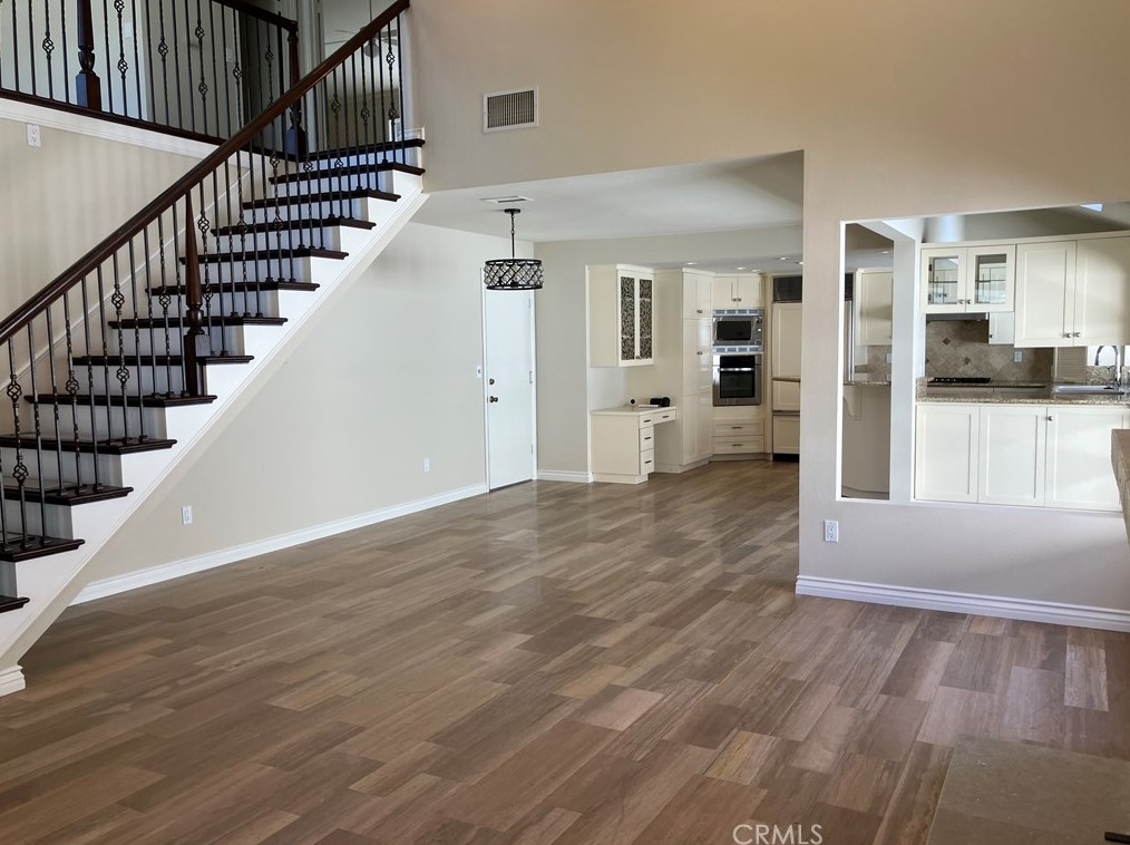 2023 West Wind, Santa Ana CA 92704-7145 exterior