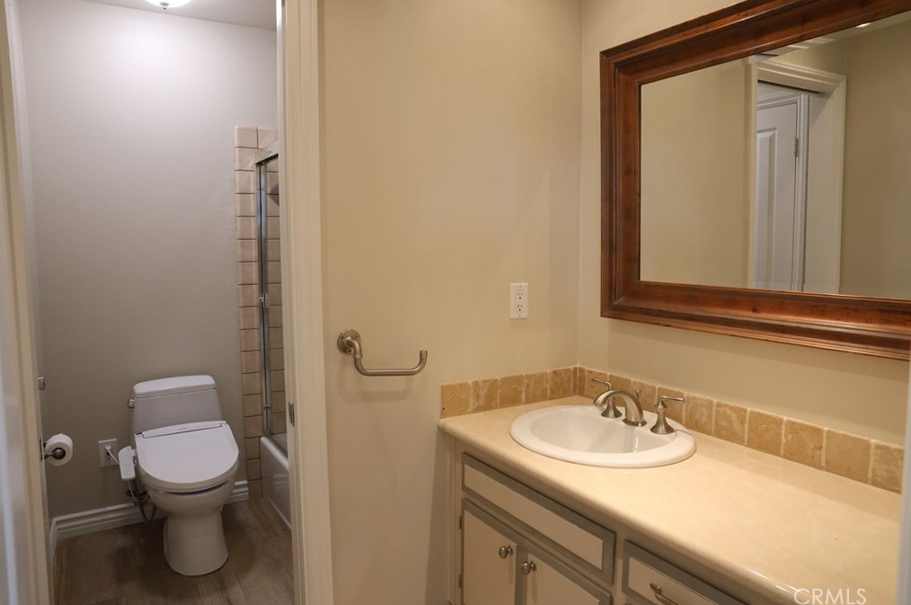 2023 West Wind, Santa Ana CA 92704-7145 exterior