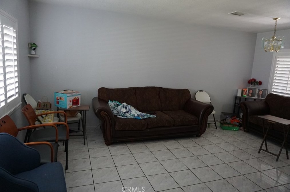 1422 Broadway, Anaheim CA  92802-1414 exterior