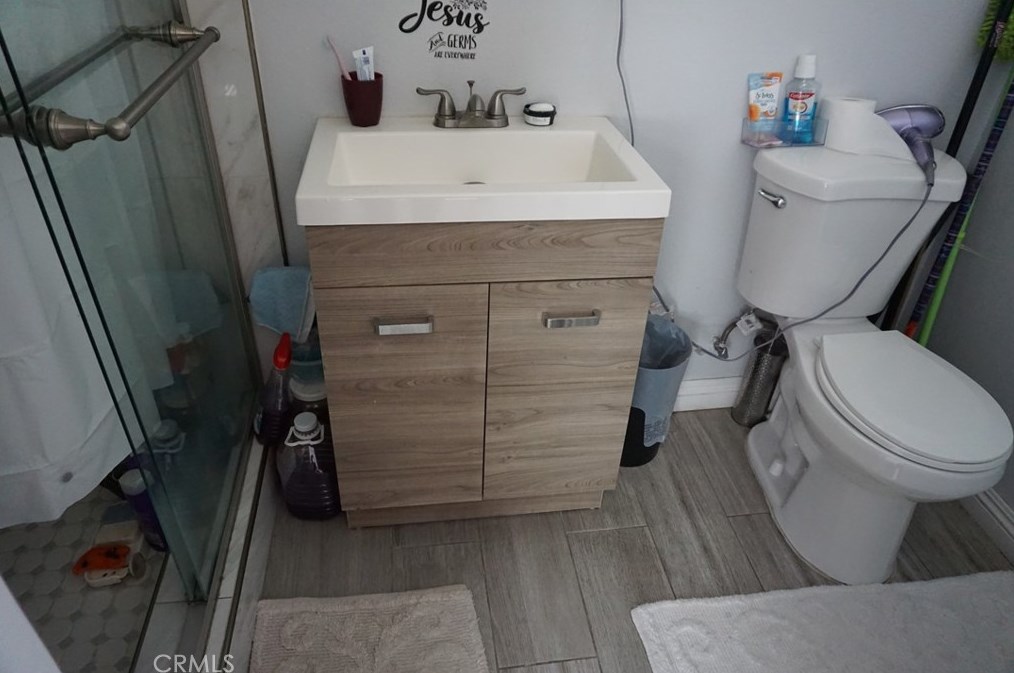 1422 Broadway, Anaheim CA  92802-1354 exterior