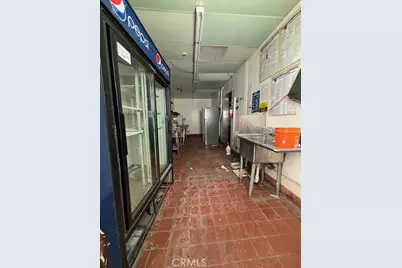 3841 Tweedy Boulevard, South Gate, CA 90280 - Photo 10