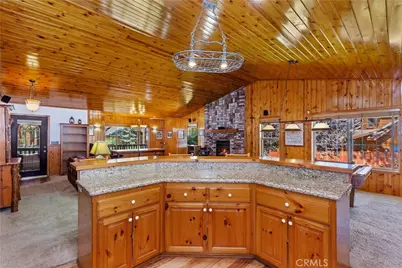 199 Pinecrest Drive, Big Bear Lake, CA 92315 - Photo 10