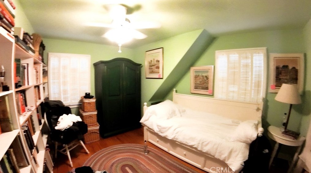 639 Palm Ave, El Segundo CA 90245-2263 exterior