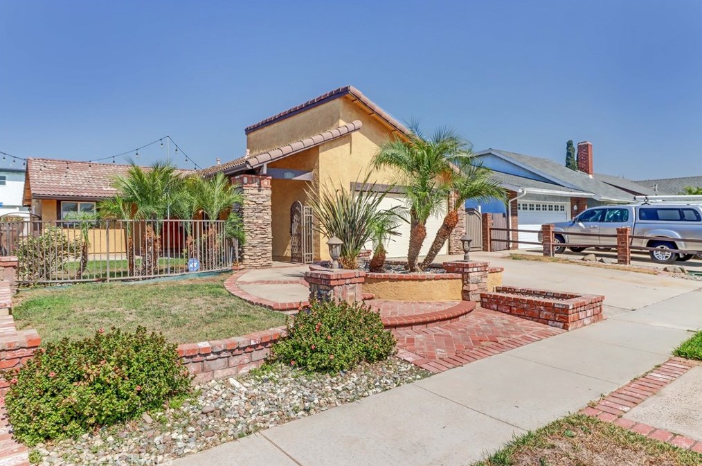 4553 E Larkspur Circle, Anaheim, CA 92807