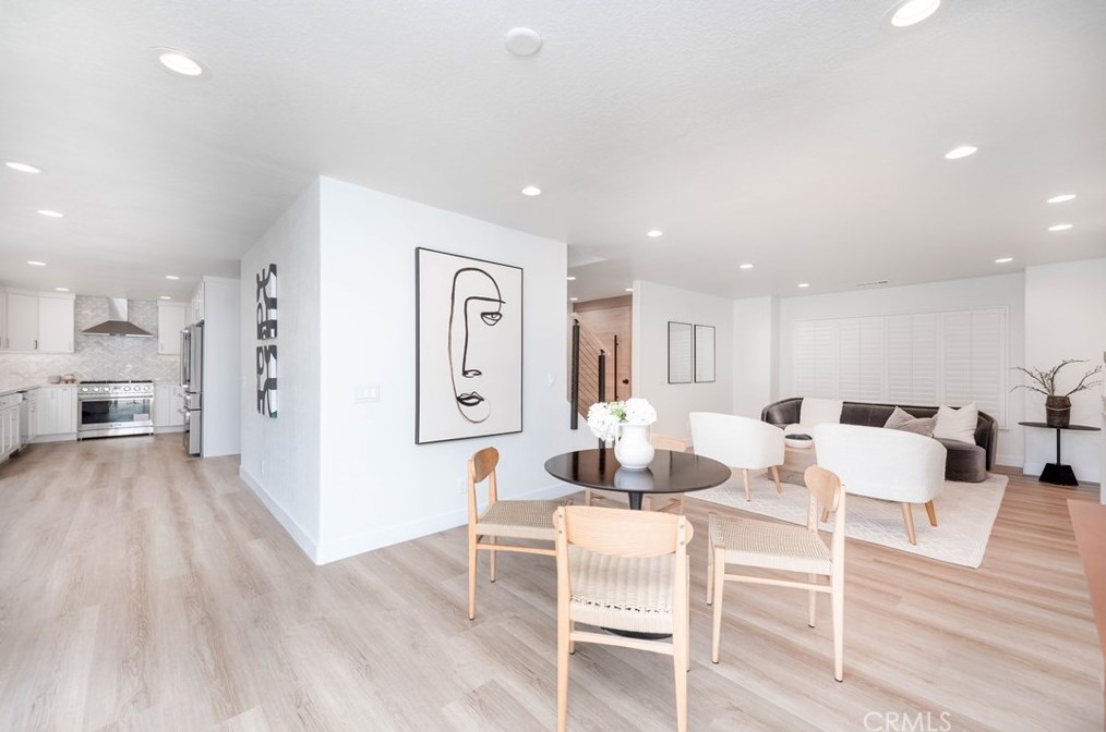 6086 Hargis St, Los Angeles, CA 90034-2614