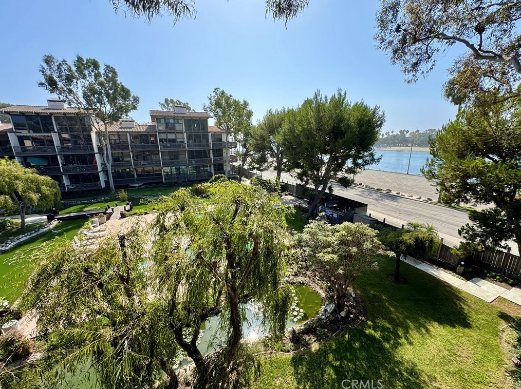 6312 Marina Pacifica Dr, Long Beach, CA 90803-3811
