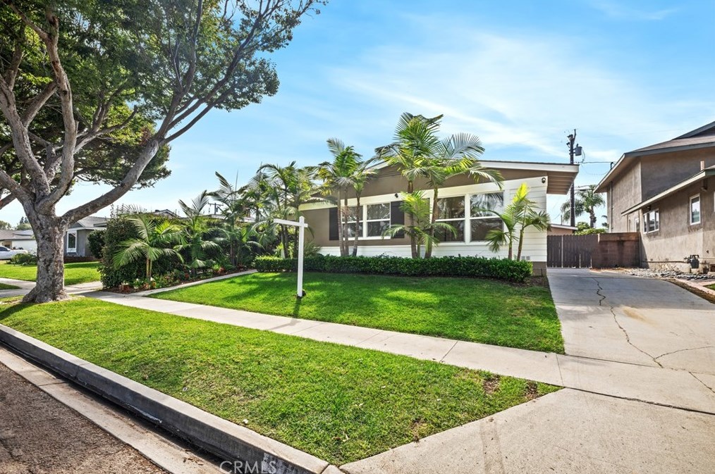 6724 E El Salvador St, Long Beach, CA 90815