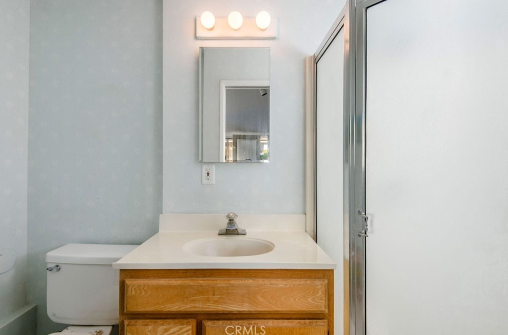 7146 Mezzanine Way, Long Beach CA  90808-4352 exterior