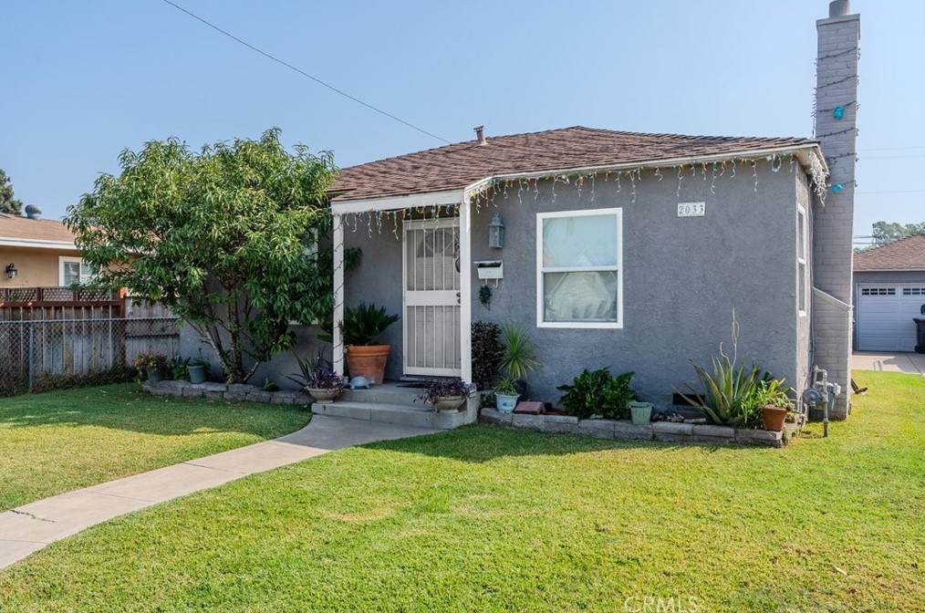 2033 Cypress Ave, Santa Ana, CA 92707-2847