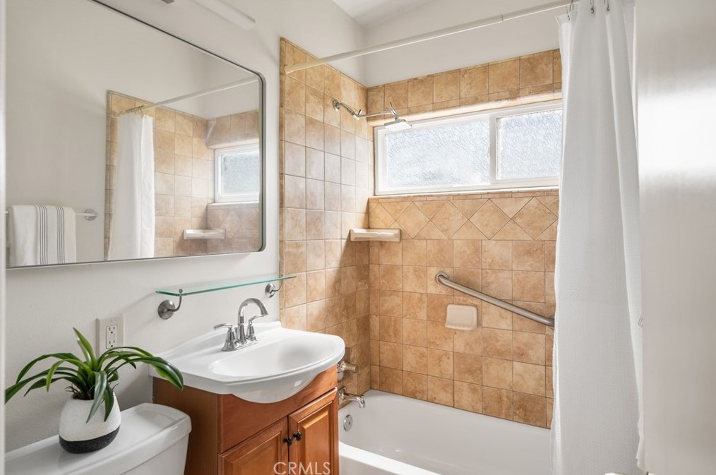 9581 Decker Ave, Anaheim CA  92804-6324 exterior