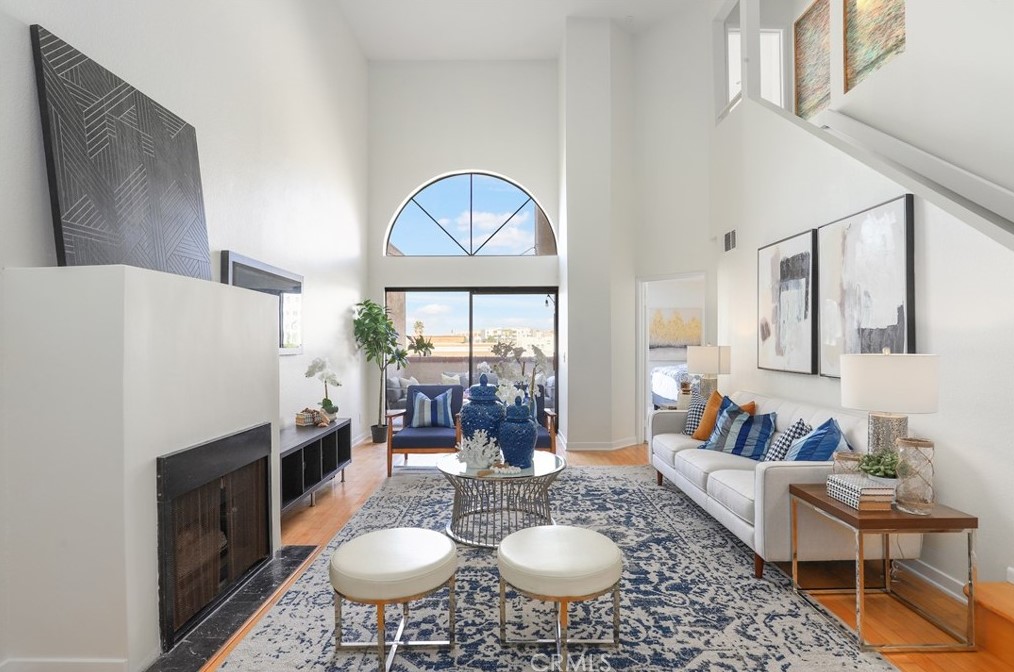 35 Linden Ave, Long Beach, CA 90802-5000